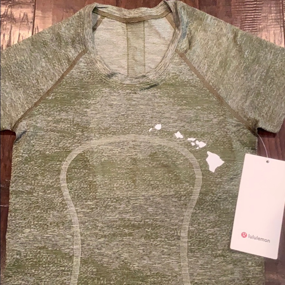 SOLD!Hawaii exclusive swiftly speed short sleeve 4 - Picture 3 of 3